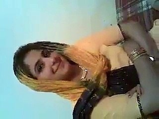 Pathan Very Beautiful Girl Killing Smile PAKISTANI MUJRA DANCE Mujra Videos 2016 Latest Mujra video upcoming hot punjabi mujra latest songs HD video songs new songs - Video Dailymotion