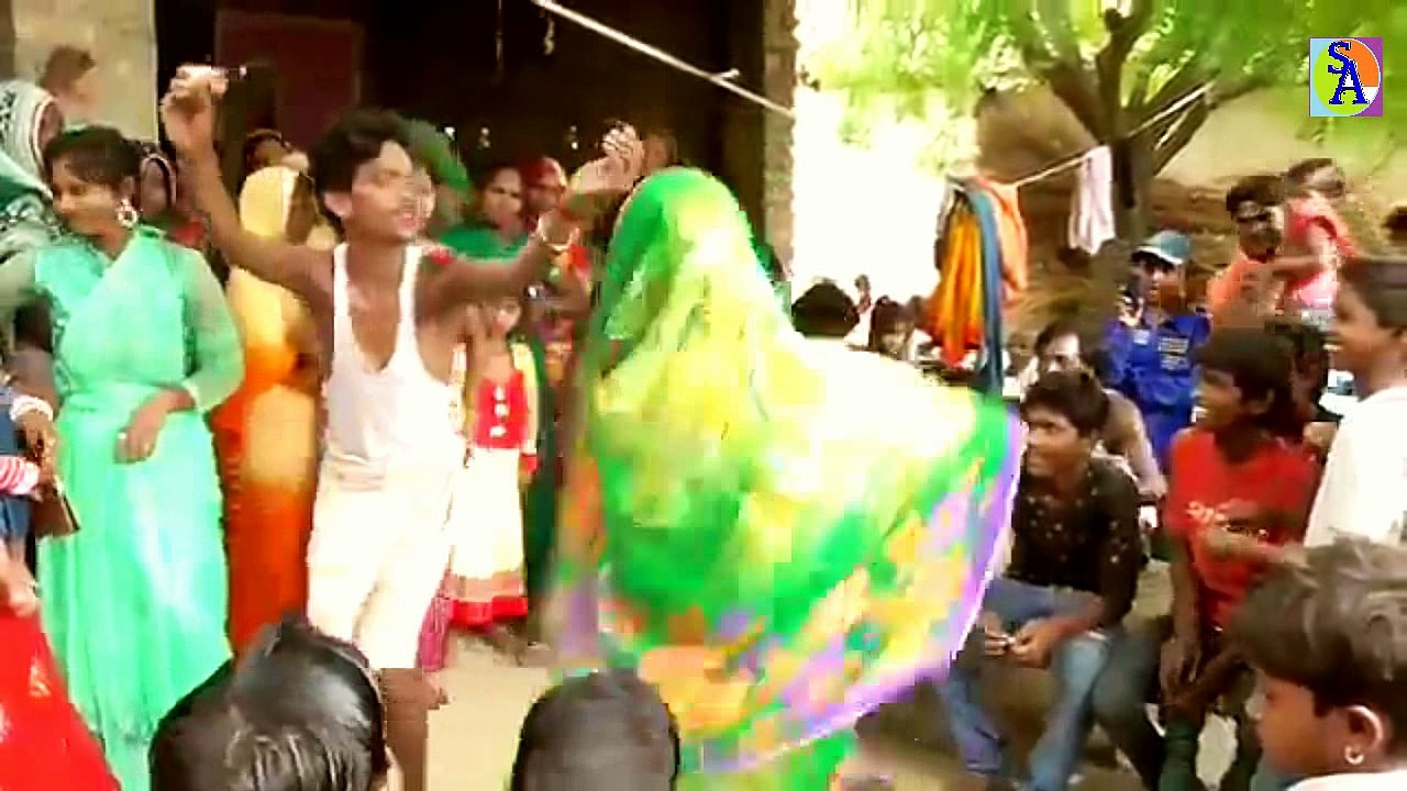 सेक्सी भाभी लाइव डांस।Indian Bhojpuri Open Dance 2016