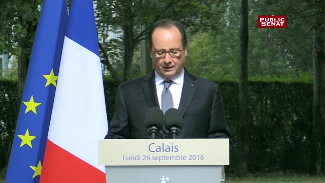 Calais : François Hollande promet de démanteler « complètement et définitivement » le camp de migrants