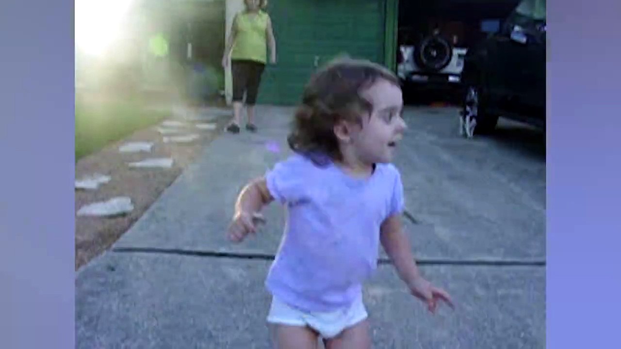Adorable Tot Loves The Ice Cream Truck (santa-banta-group)