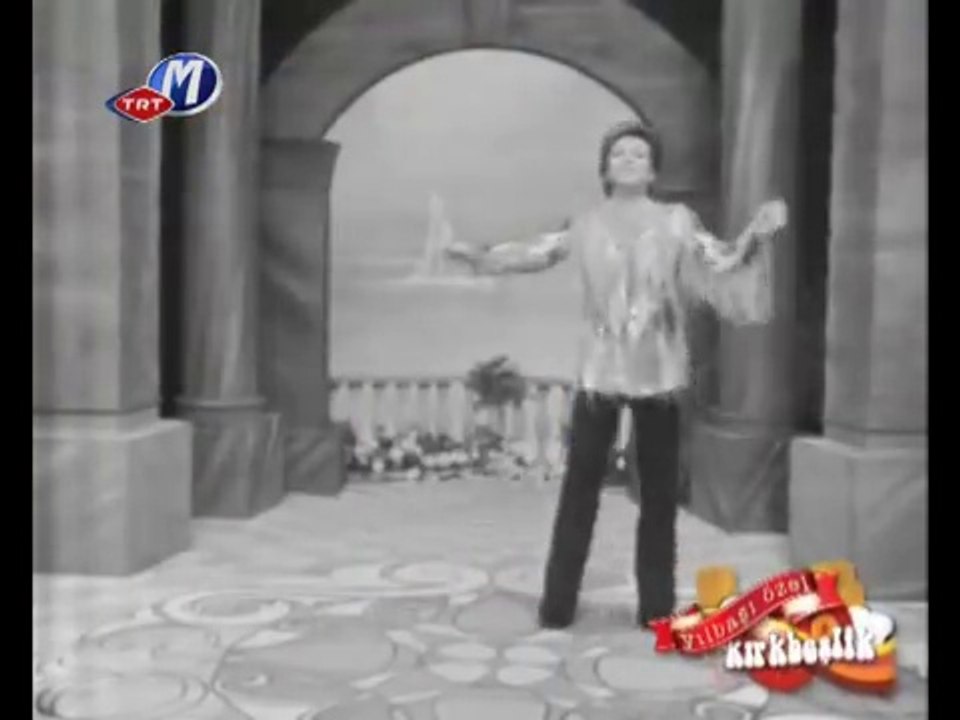 Zeki Müren  İndim Havuz Başına