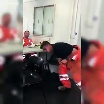 Meilleure imitation d'un dinosaure T-Rex jamais faite !