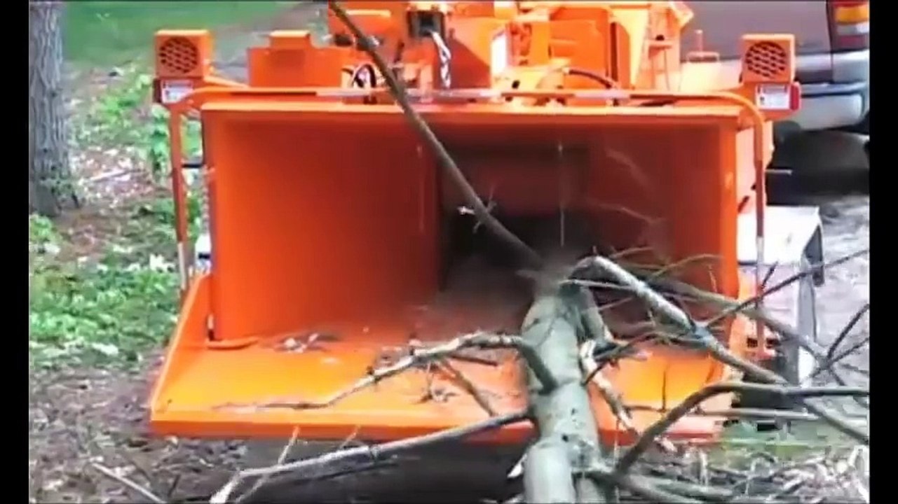 ŞAŞIRTICI AĞAÇ KESME MAKİNALARI