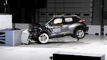 2011 Nissan Juke moderate overlap IIHS crash test