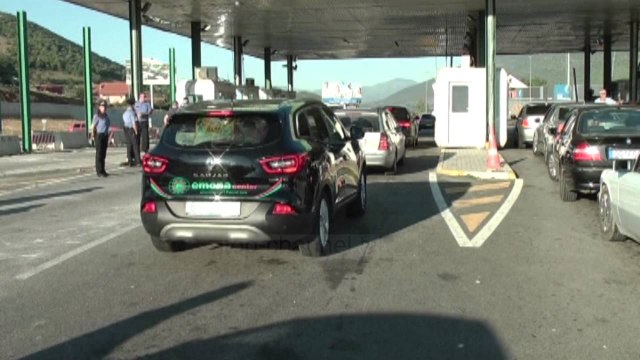 Fluks pushuesish nga Kosova në Morinë - Top Channel Albania - News - Lajme