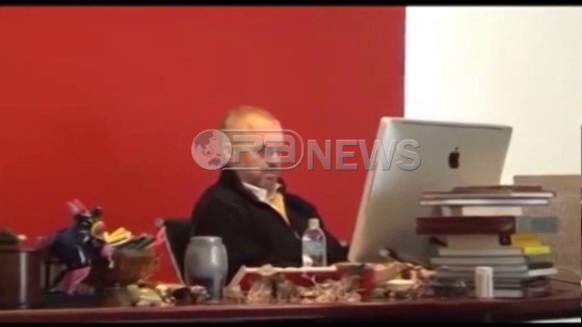 Ora News - E di…por s’kemi lekë!! Edi Rama u përgjigjet kritikëve të Rilindjes Urbane