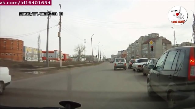 Пьяный водитель пытался скрыться с места ДТП, то что произошло дальше — выше всех похвал!