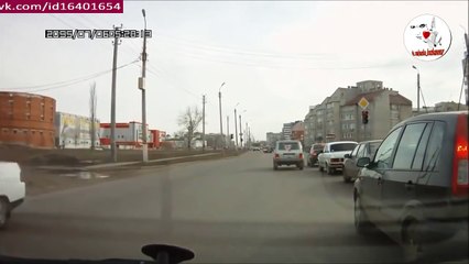 Пьяный водитель пытался скрыться с места ДТП, то что произошло дальше — выше всех похвал!