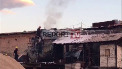 Report TV - Zjarrfikset ne fabriken e ziftit po nderhyjne per fikjen e zjarrit