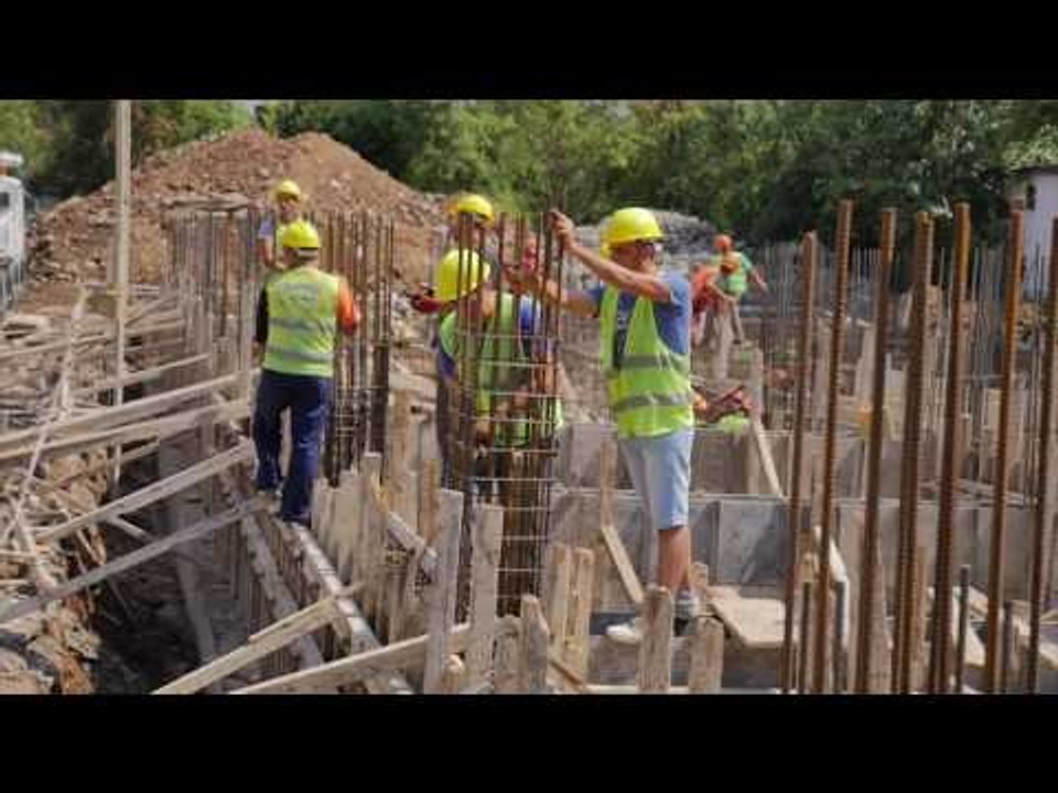 Report TV - Rindërtimi i shkollës “Hoxha Tahsin” Erion Veliaj: Gati për shtatorin tjetër