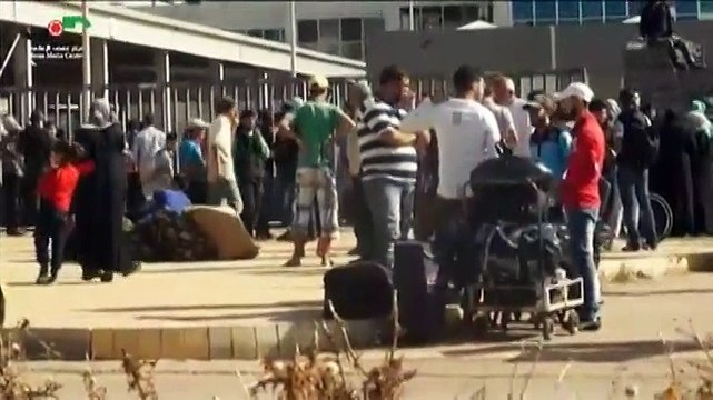 Syrie : des combattants rebelles évacués d'un quartier de Homs après un accord avec le régime