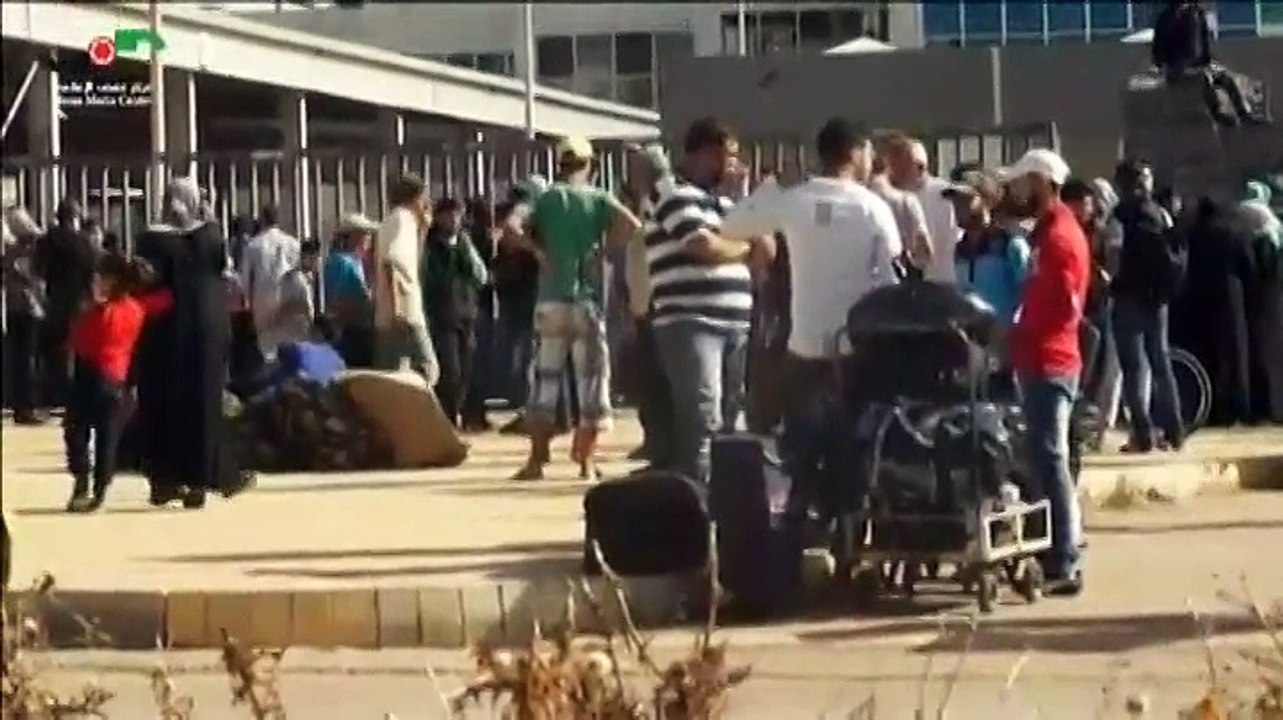 Syrie : des combattants rebelles évacués d'un quartier de Homs après un accord avec le régime