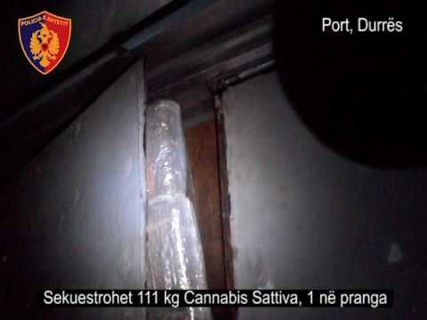 Report TV - Durrës, sekuestrohen 111 kg drogë në Port, po transportohej drejt Italisë