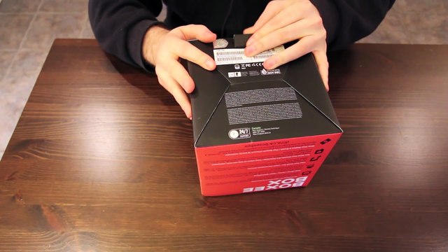 Boxee Box Unboxing & Device Overview