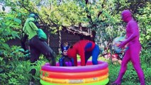 Frozen Elsa’s POOL UNICORN! w/ Spiderman Joker Spidergirl Batman Maleficent! Funny Superhero Video