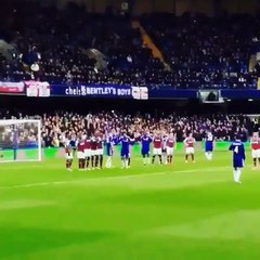 Perfect free kick from Cesc Fàbregas 