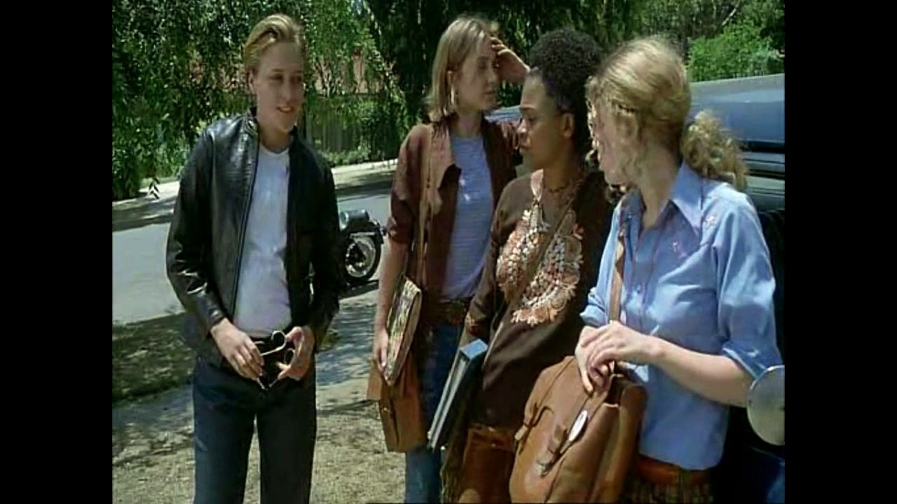 Mujer contra mujer - Si las paredes hablasen 2.