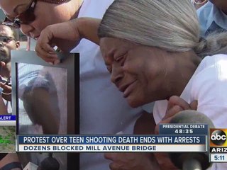 Rev. Jarrett Maupin arrested during Tempe’s Mill Avenue Bridge protest