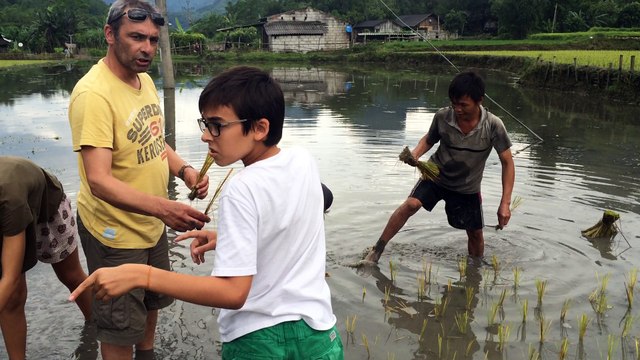 Immersion à la vie quotidienne avec agence de voyage locale au Vietnam. Http://aventure-vietnam.com