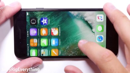 Jet Black iPhone 7 - SCRATCH TEST!