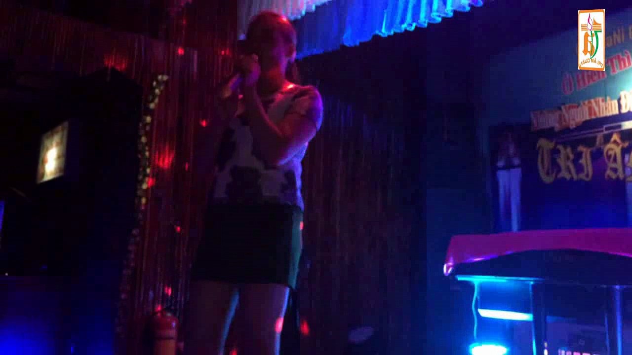 Nguoi thu ba