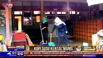 Tải video: Aktivitas Belajar di Garut Diganti dengan Bersih-Bersih Lumpur