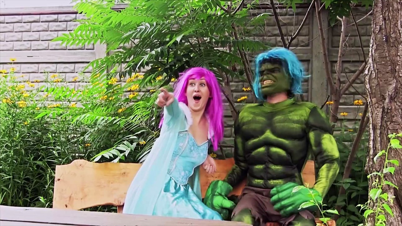 Frozen Elsa vs MALEFICENT! w/ Spiderman Joker Pink Spidergirl Anna Batman Hulk! Funny Superheroes