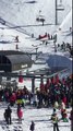 Dans une station de ski en Nouvelle-Zélande, un enfant qui a glissé d’un télésiège est sauvé par des skieurs