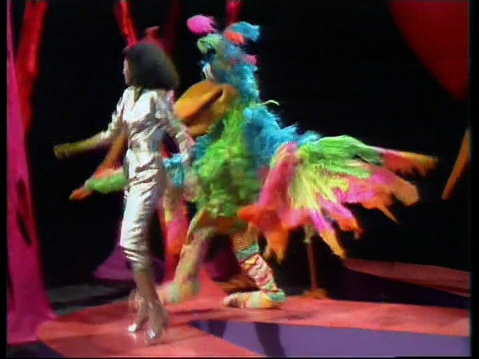 DIANA ROSS - Love Hangover (1976)