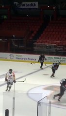 Justin Bieber joue au hockey avec les Gothiques d'Amiens