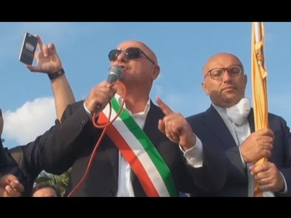 Gricignano (CE) - #NoPuzza, il sindaco Moretti: "Io non mollo, Ecotransider da chiudere" (26.09.16)
