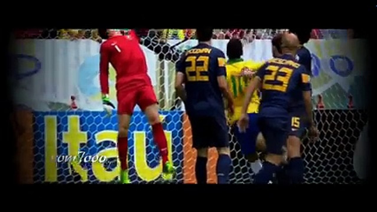 2014 Crazy Dribbling Skills & Amazing Runs HD (2)