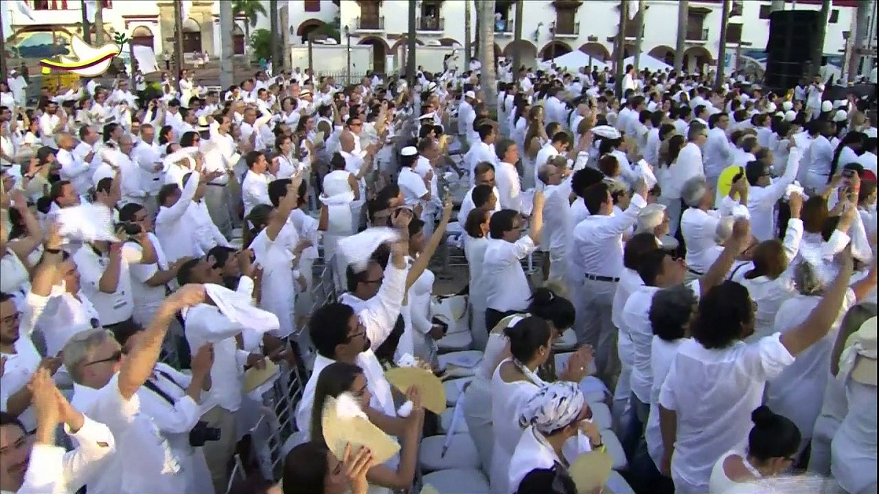 كولومبيا تدشن عصرا جديدا بتوقيع اتفاق تاريخي مع متمردي فارك