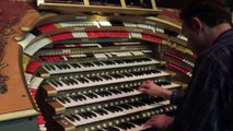Musique de Star Wars jouée sur un orgue à 12 claviers !!