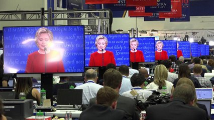 Hillary tem leve vantagem em debate com Trump