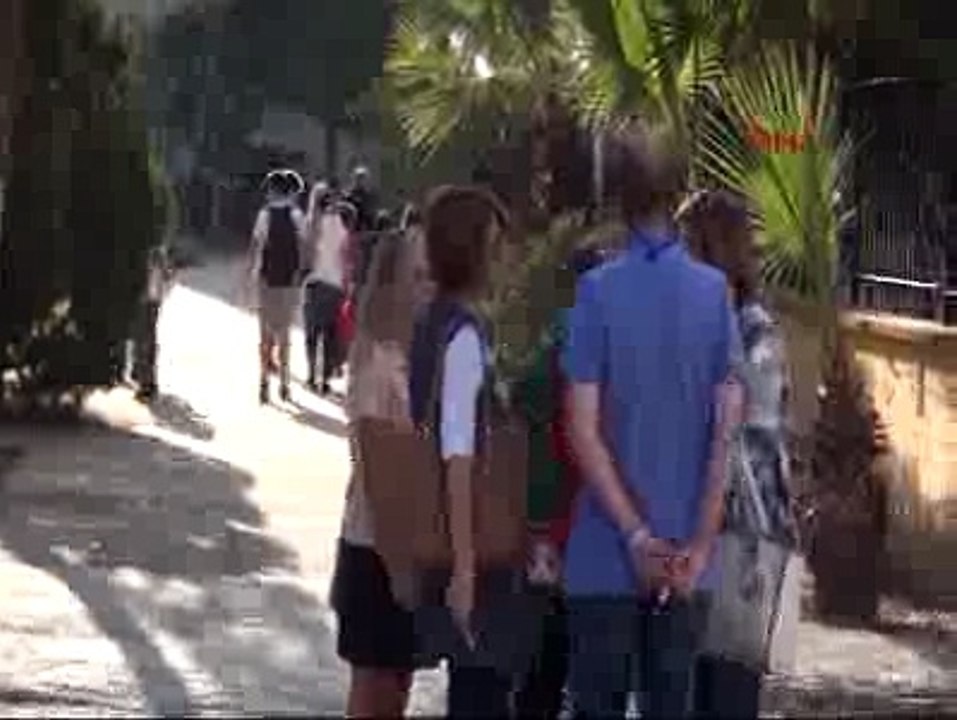 Okulda andımızı okumak isteyen öğrencilere müdürden tepki