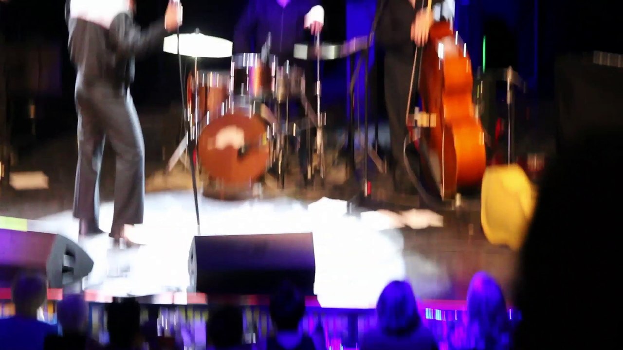 Cody Slaugther sings 'Old Shep' Elvis Week 2016 Elvis 56