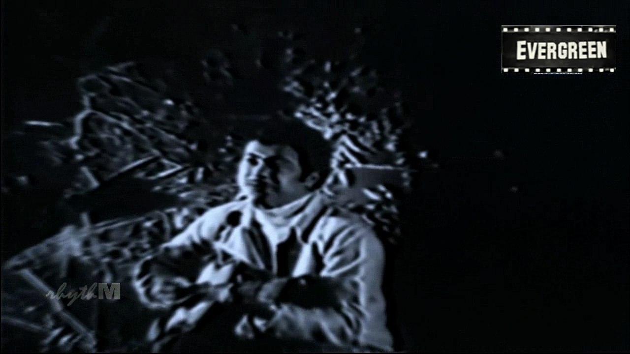 Ekaanthathayude Kadavil....K J  Yesudas Movie - Utsavam (1975)