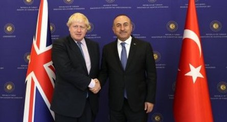 Türkiye'ye Gelen Osmanlı Torunu Boris Johnson'a "Özür Dileyecek misiniz" Sorusu