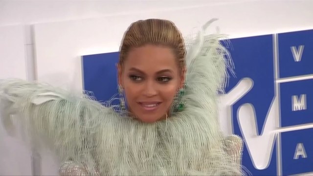 Beyonce, Bieber lead MTV Europe Music Awards nominations