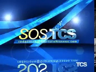 Anziani a rischio salute a causa delle erbacce e dellimmondizia