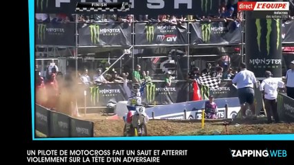 Un pilote de motocross prend un saut et atterrit sur la tête d’un adversaire (vidéo)