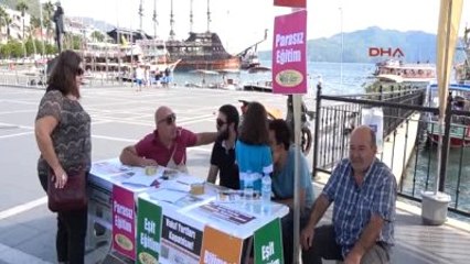 Muğla Marmaris'te Veli-Der Tam Gün Eğitim İçin İmza Topladı