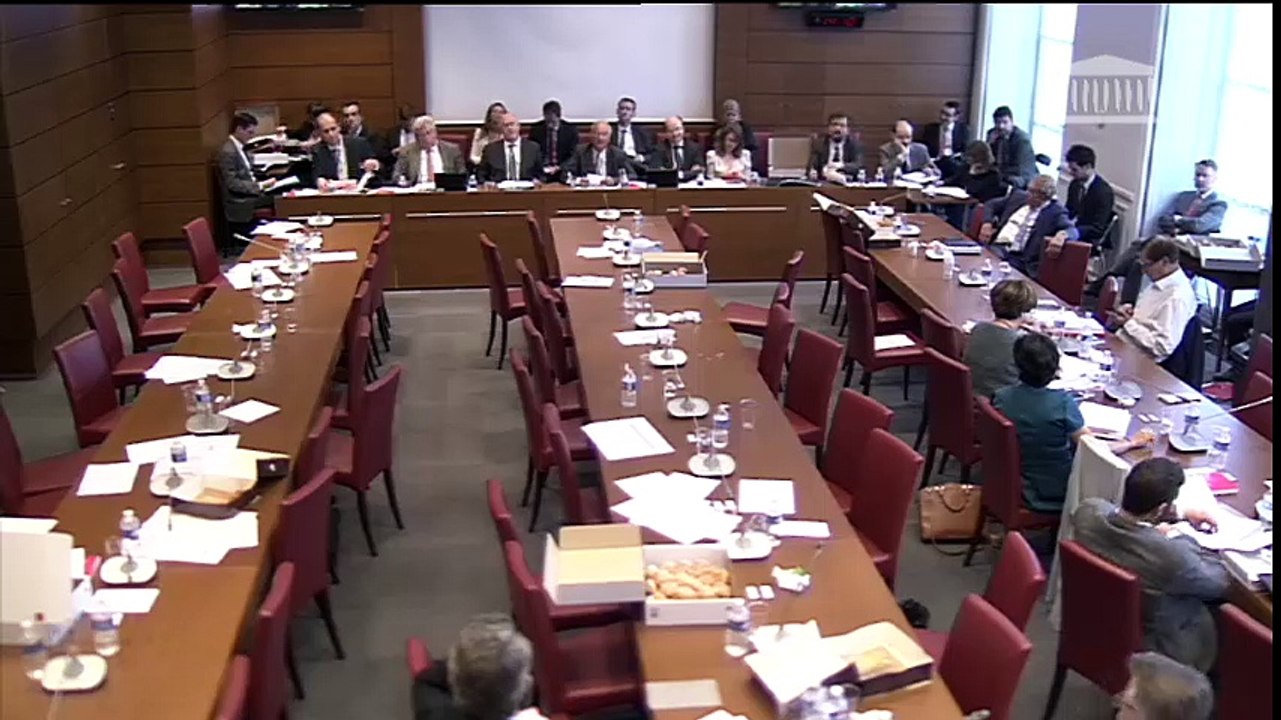 PLF 2017 : "Un geste positif pour les ménages, mais des inquiétudes pour l’écologie et les collectivités locales"