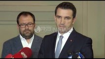 Oranews- Tirana ndryshon dekor në nder të humanistes shqiptare