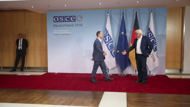 Bushati në Gjermani për krizën e emigrantëve në Europë - Top Channel Albania - News - Lajme