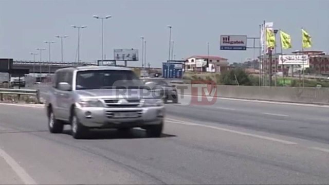 Report TV - Superstrada Tiranë-Durrës do bëhet me 3 korsi,shpejtësia deri 140 Km/h