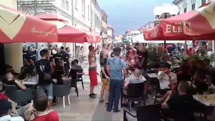 Report TV - Shkodër atmosferë festive në rrugë   para përballjes me Maqedoninë