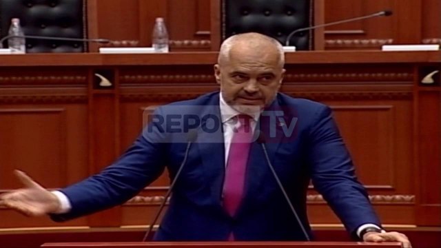 Report TV - Rama: Asnjë maturant nuk mbetet pa të drejtë studimi