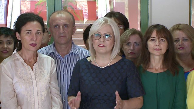 Report TV - Nesër nis viti shkollor, Nikolla uron nxënësit,27 000 në klasën I